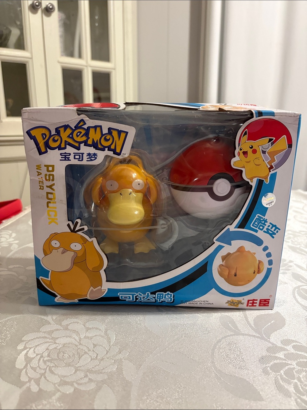 Psyduck Figure with Poké Ball - Yellow